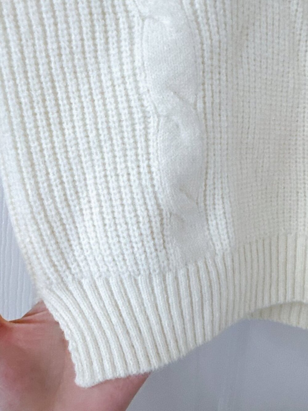 Cream Cable Knit Sweater Vest – Women’s Small V Neck Preppy Knit - Picture 4 of 6